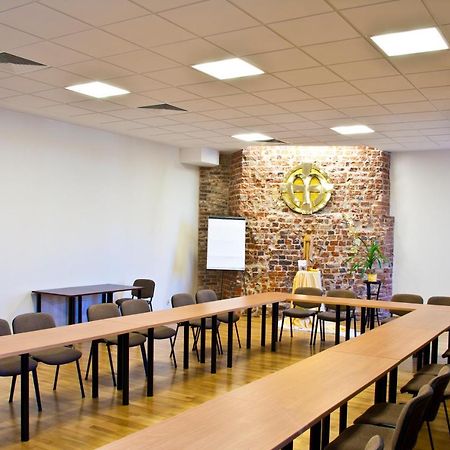 Dom Notre Dame Bed & Breakfast Wroclaw Bagian luar foto