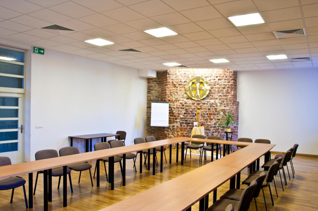 Dom Notre Dame Bed & Breakfast Wroclaw Bagian luar foto