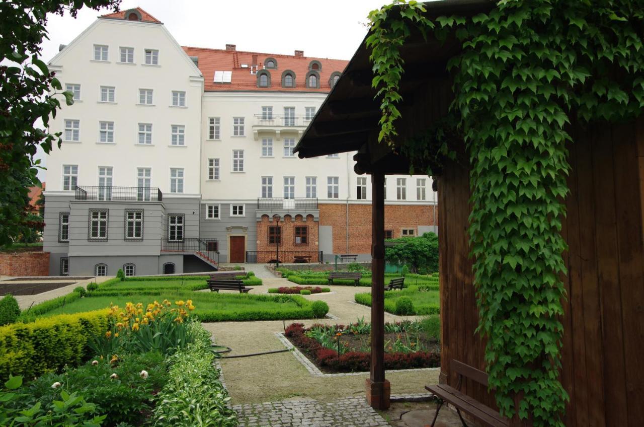 Dom Notre Dame Bed & Breakfast Wroclaw Bagian luar foto