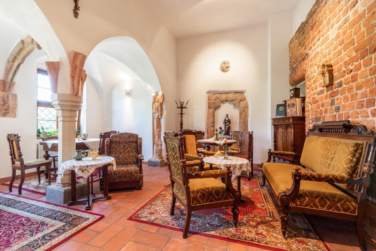 Dom Notre Dame Bed & Breakfast Wroclaw Bagian luar foto