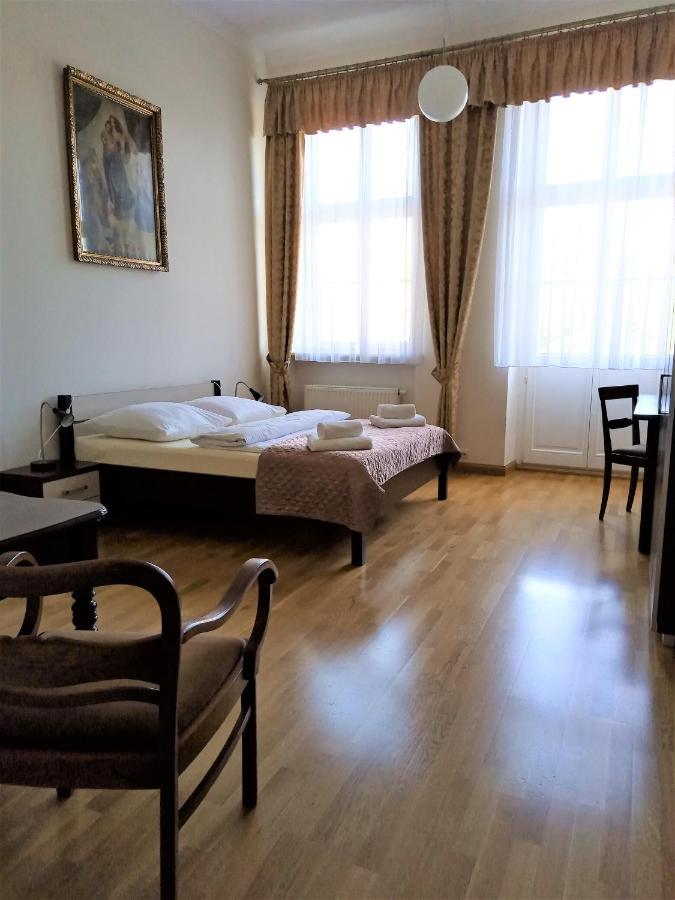 Dom Notre Dame Bed & Breakfast Wroclaw Bagian luar foto