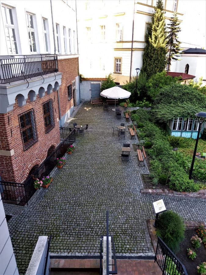 Dom Notre Dame Bed & Breakfast Wroclaw Bagian luar foto