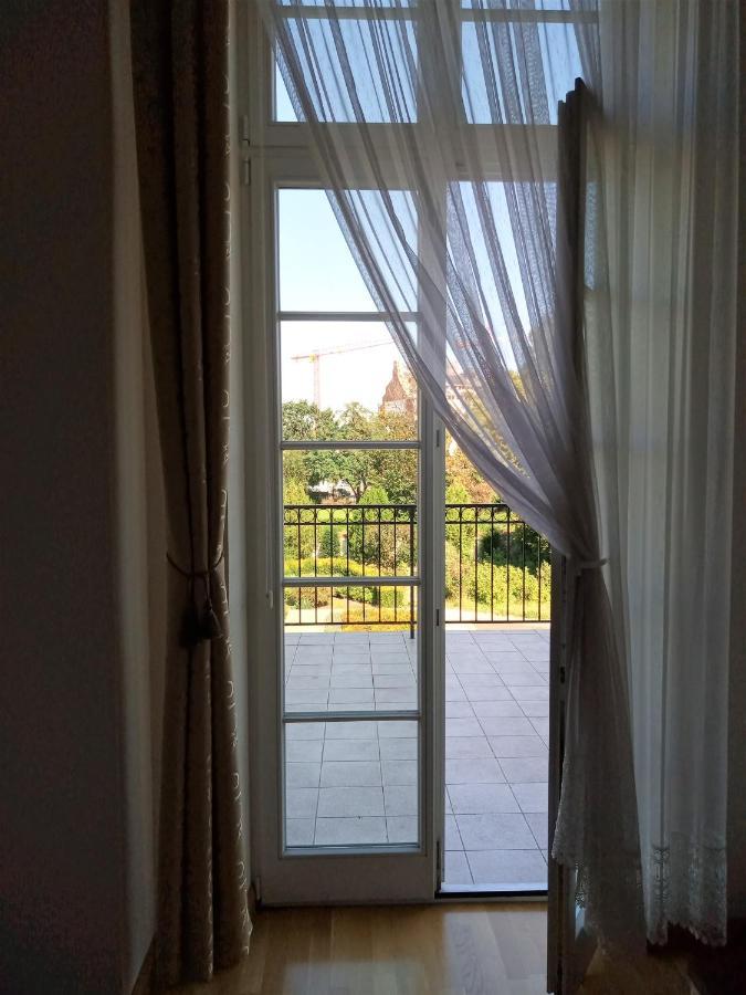 Dom Notre Dame Bed & Breakfast Wroclaw Bagian luar foto